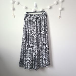 Black and White Geometric Maxi Skirt